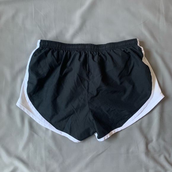 Nike dri fit running shorts - Picture 2 of 4